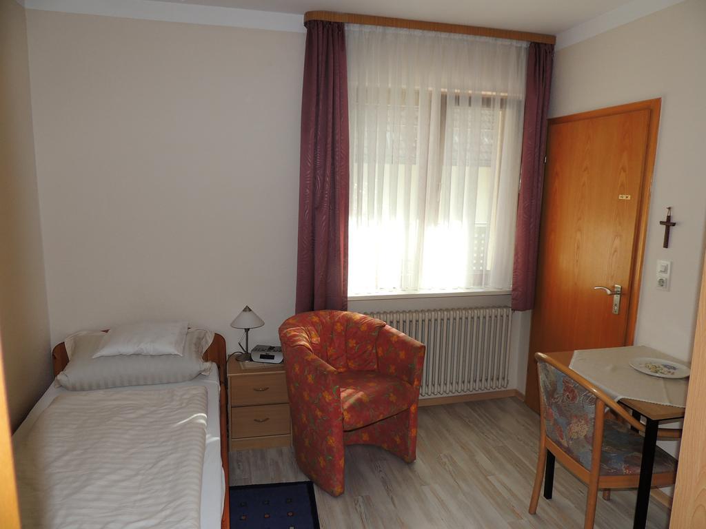 Gaestehaus Und Ferienwohnung Baechle Bad Peterstal-Griesbach Quarto foto
